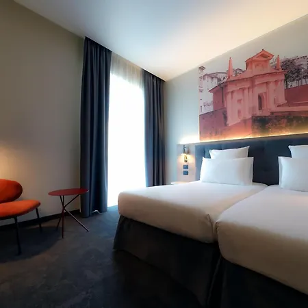 머큐어 센트로 팔라초 돌치 호텔