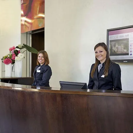 머큐어 센트로 팔라초 돌치 호텔