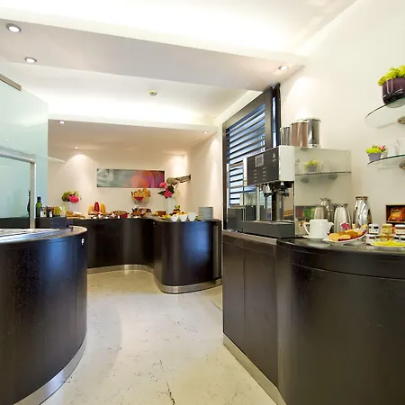 머큐어 센트로 팔라초 돌치 4*