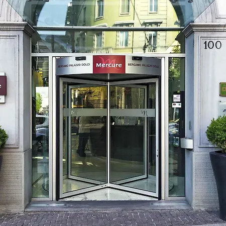 Hotel Mercure Centro Palazzo Dolci 4*