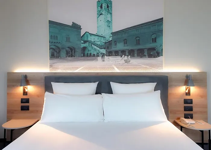 Hotell Mercure Centro Palazzo Dolci 4*