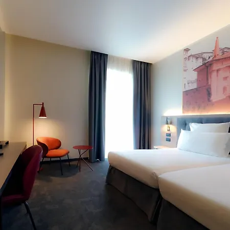 Mercure Centro Palazzo Dolci فندق 4*